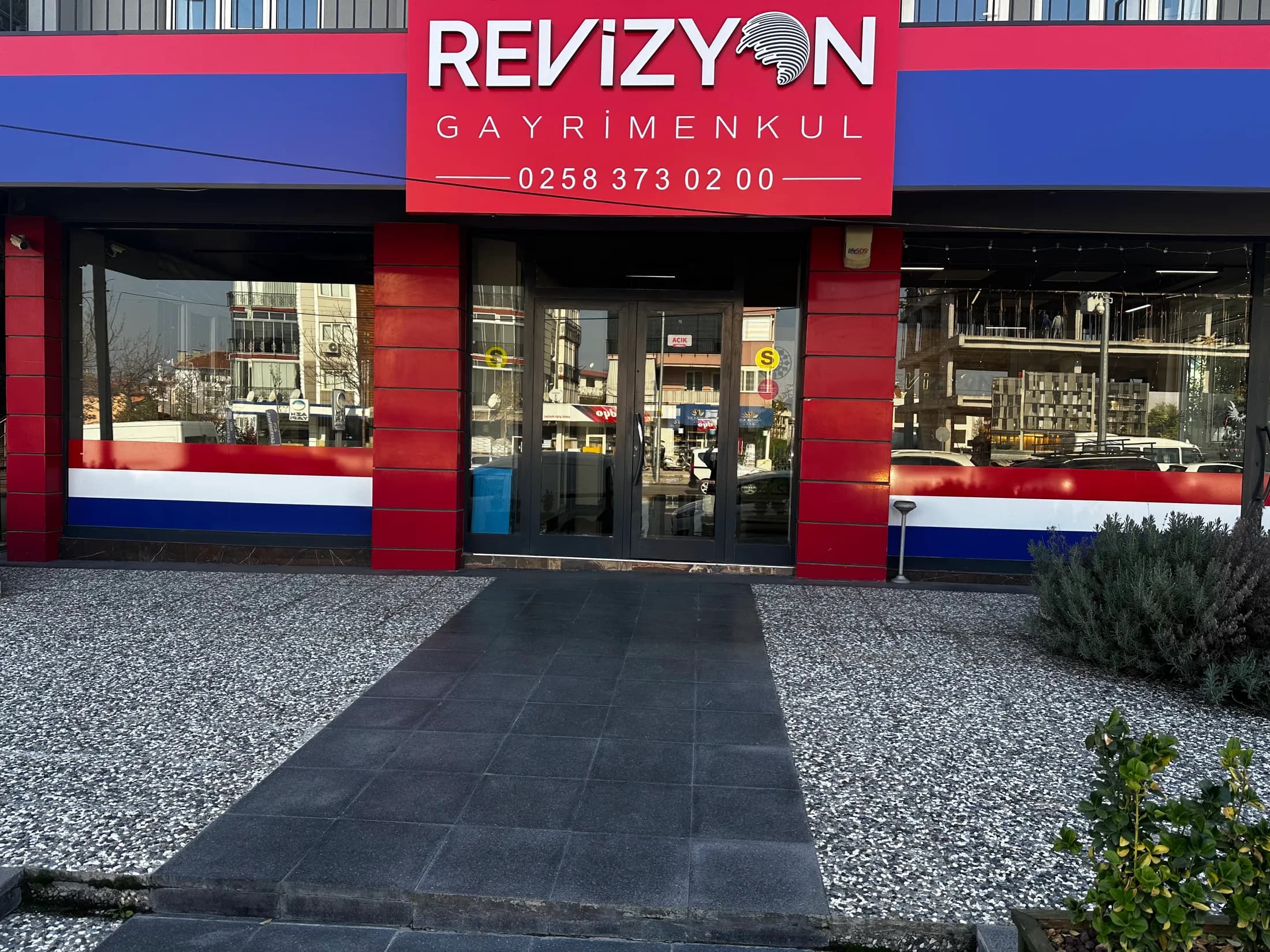 Revizyon Gayrimenkul ofisi